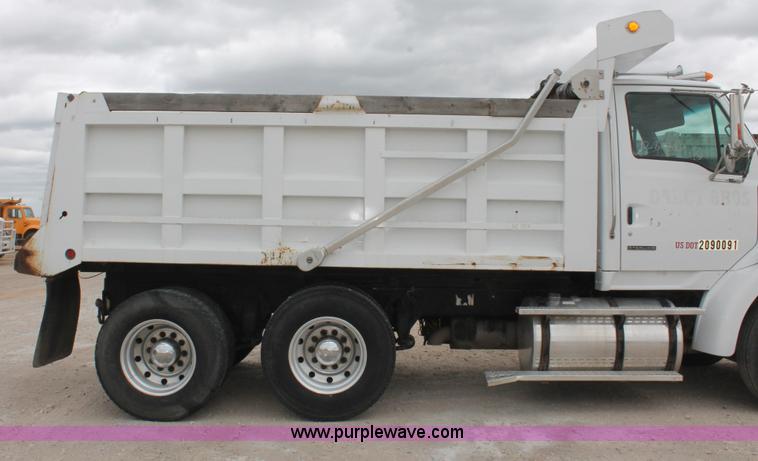 image for item H5681 2002 Sterling AT9500 Dump truck