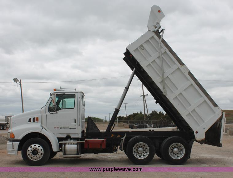 image for item H5681 2002 Sterling AT9500 Dump truck