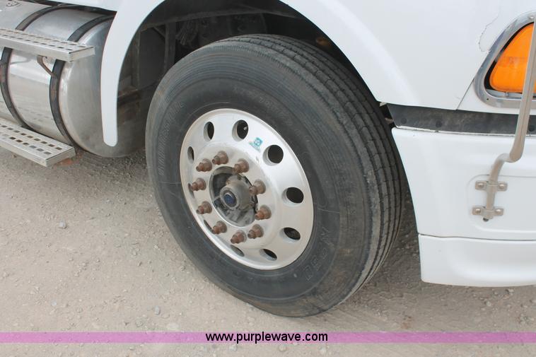 image for item H5681 2002 Sterling AT9500 Dump truck