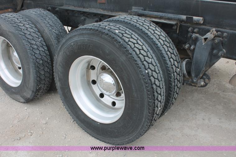 image for item H5681 2002 Sterling AT9500 Dump truck
