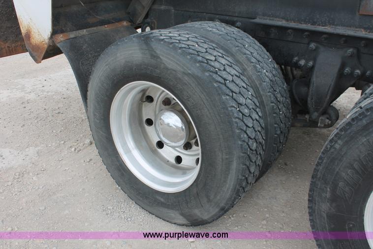 image for item H5681 2002 Sterling AT9500 Dump truck