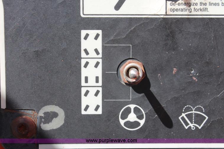 image for item H5690 1999 SkyTrack 10542 telehandler