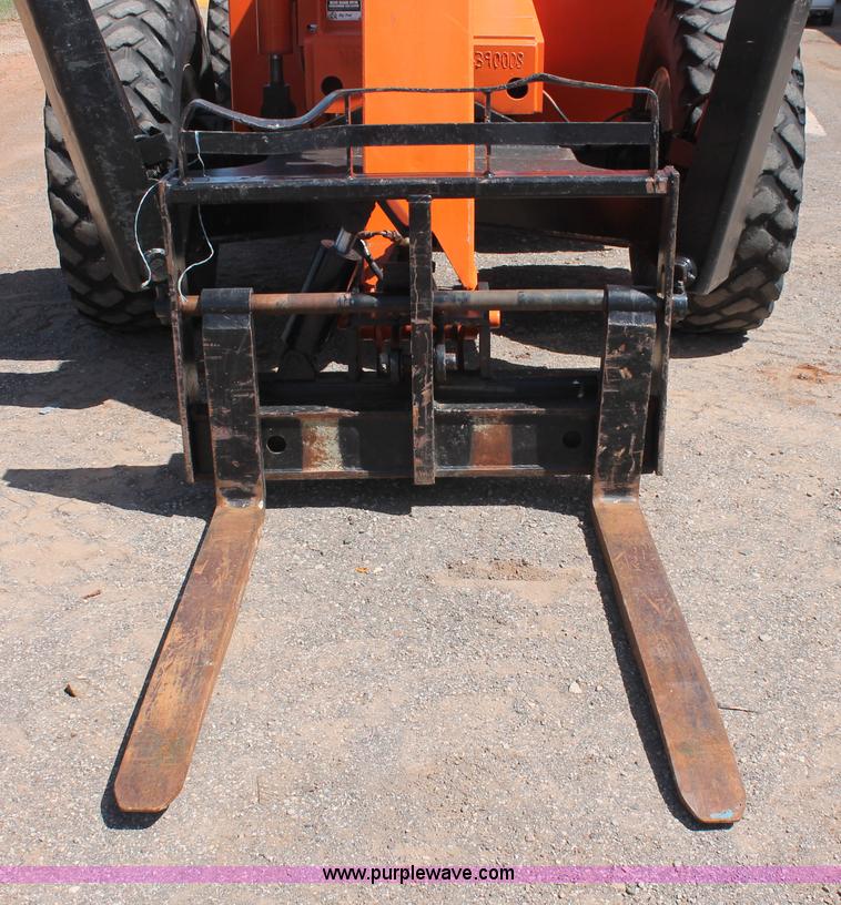 image for item H5690 1999 SkyTrack 10542 telehandler