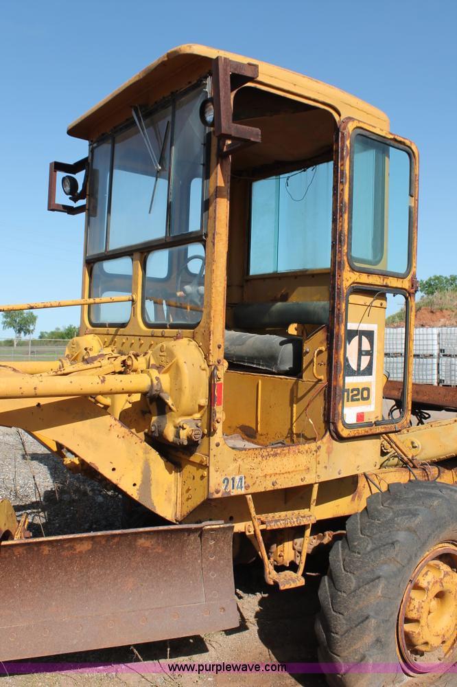 image for item H5691 1968 Caterpillar 120 motor grader