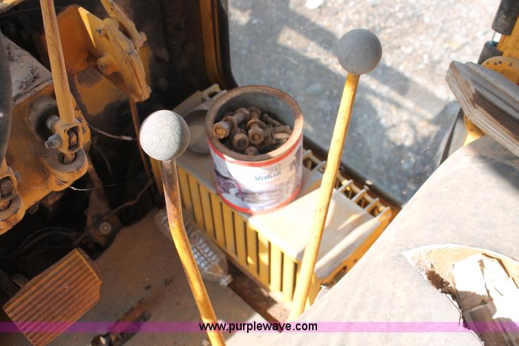 image for item H5691 1968 Caterpillar 120 motor grader