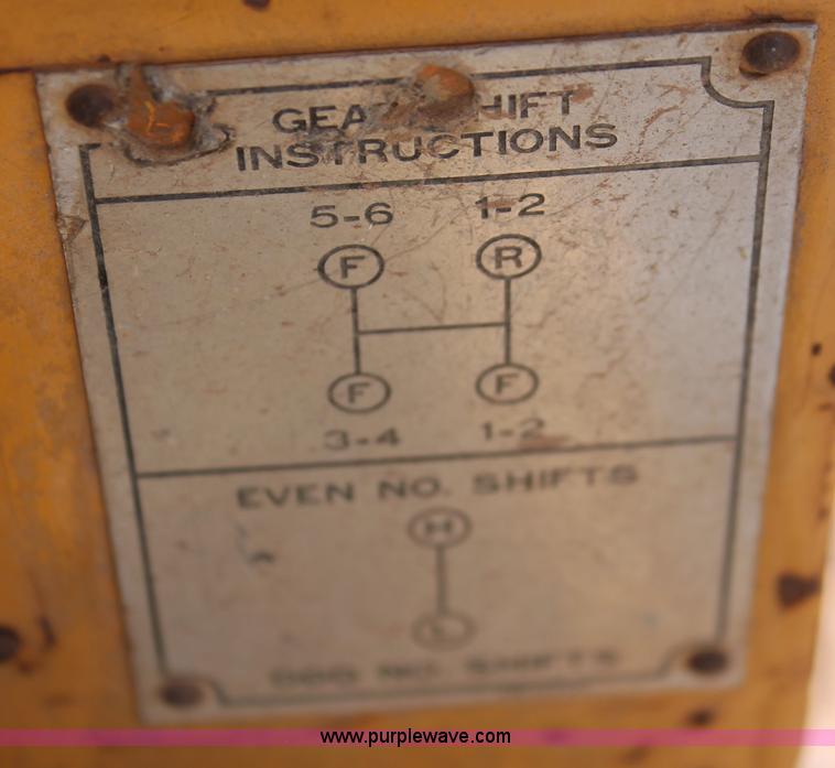 image for item H5691 1968 Caterpillar 120 motor grader