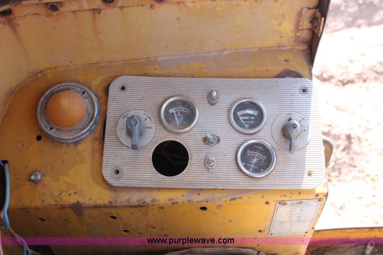 image for item H5691 1968 Caterpillar 120 motor grader