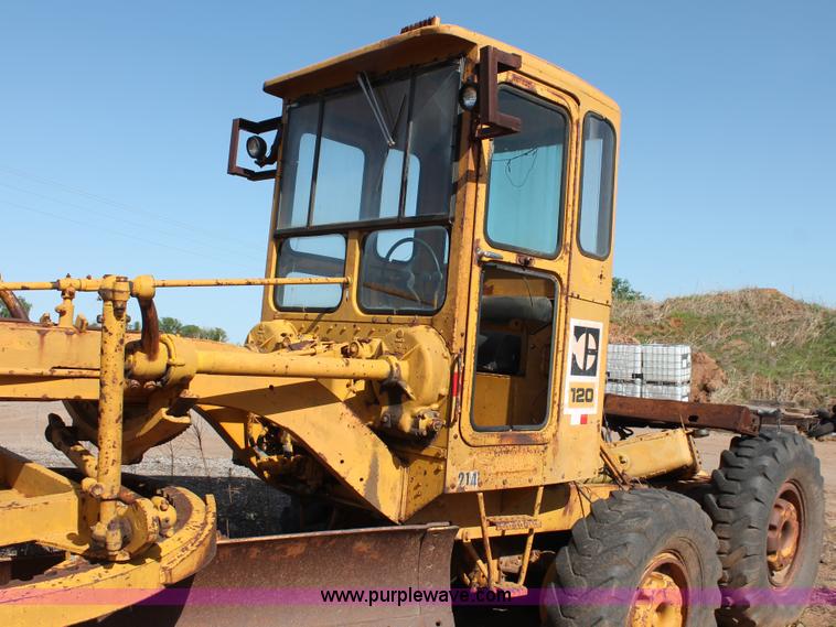 image for item H5691 1968 Caterpillar 120 motor grader