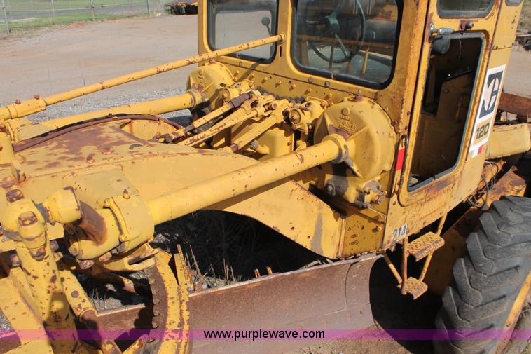 image for item H5691 1968 Caterpillar 120 motor grader