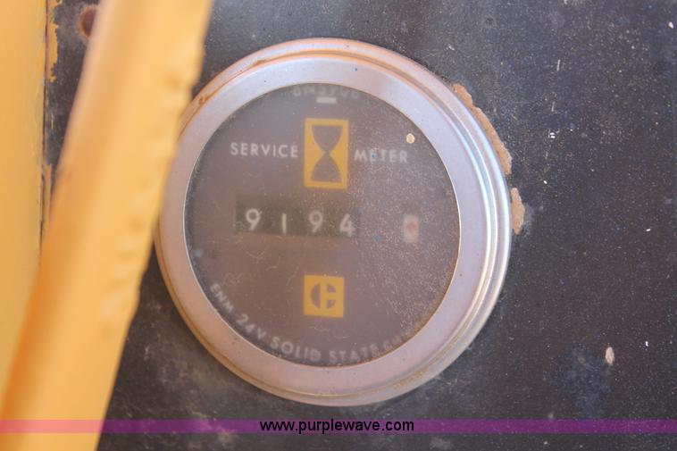 image for item H5692 1978 Caterpillar D5B dozer