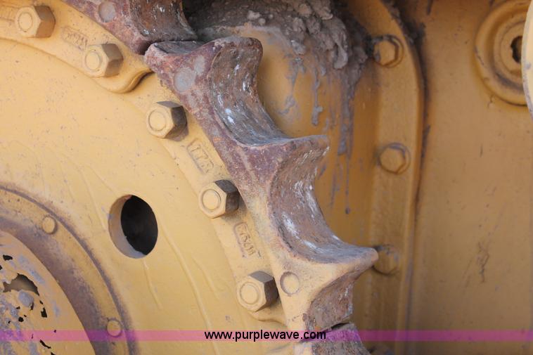 image for item H5692 1978 Caterpillar D5B dozer