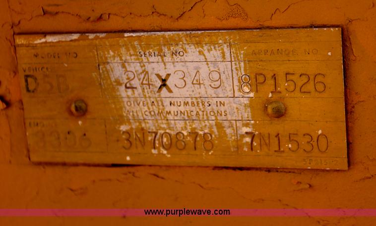 image for item H5692 1978 Caterpillar D5B dozer