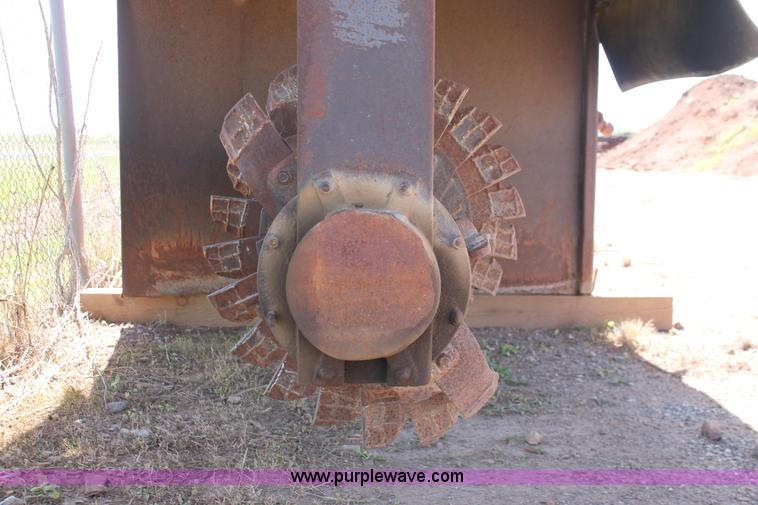 image for item H5693 Wildcat CX700-AM compost turner