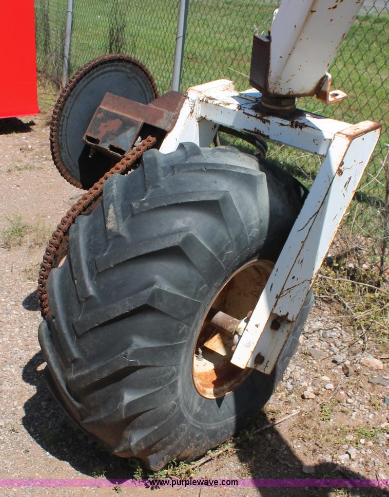 image for item H5693 Wildcat CX700-AM compost turner