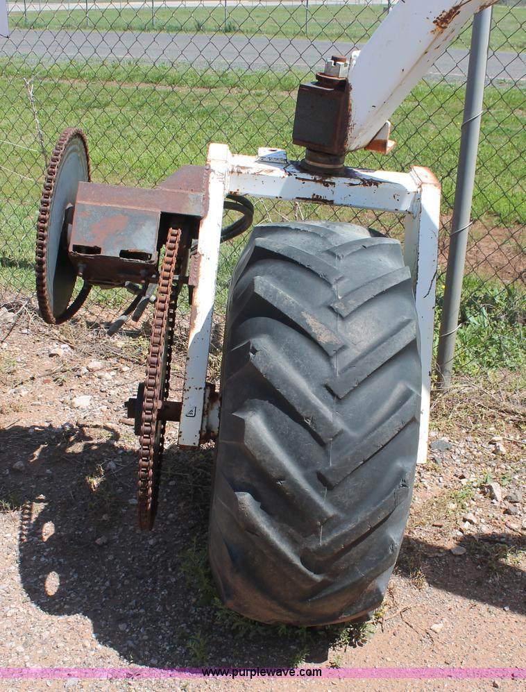 image for item H5693 Wildcat CX700-AM compost turner