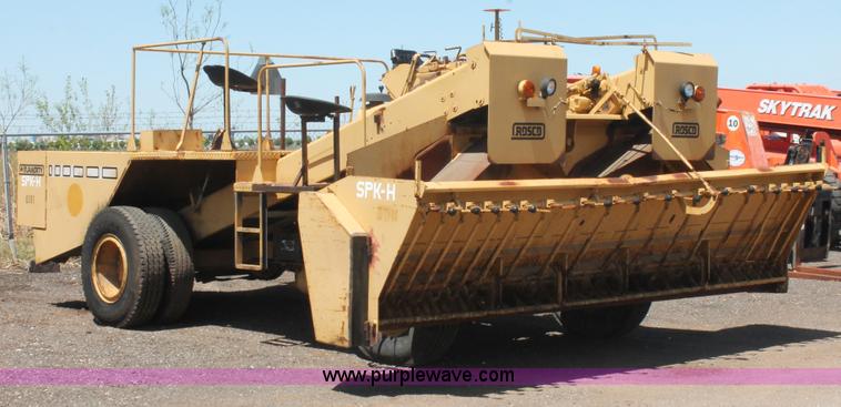 image for item H5695 Rosco Flaherty SPK-H chip spreader