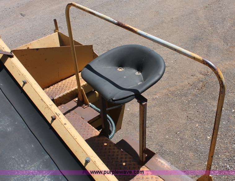 image for item H5695 Rosco Flaherty SPK-H chip spreader