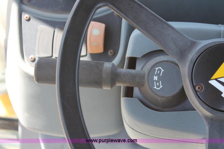 image for item H5696 2006 Caterpillar 416D backhoe