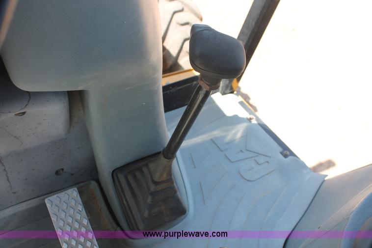 image for item H5696 2006 Caterpillar 416D backhoe