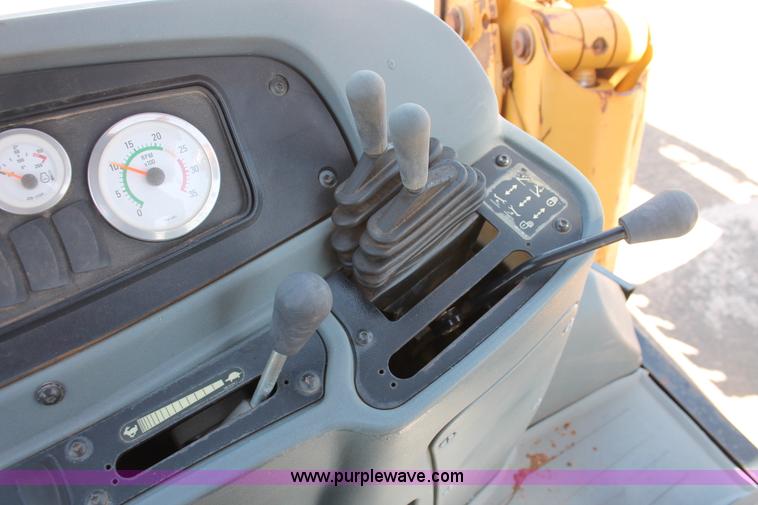 image for item H5696 2006 Caterpillar 416D backhoe