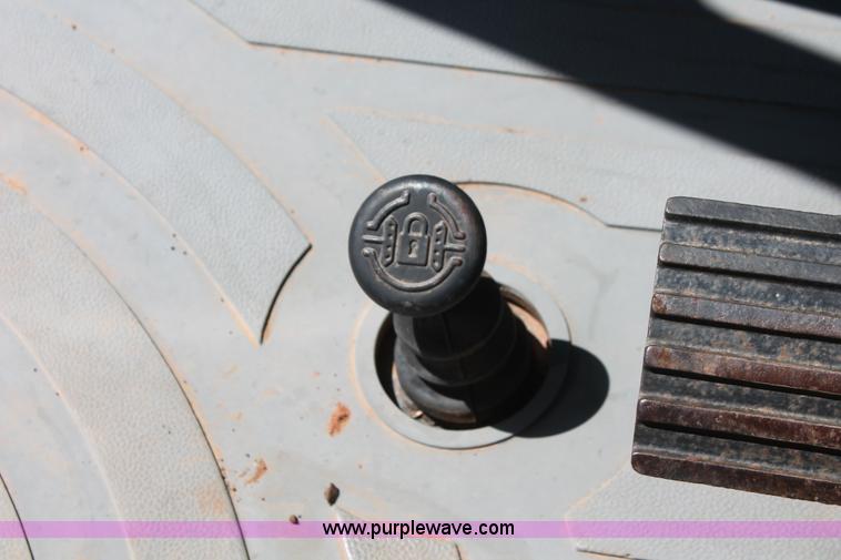 image for item H5696 2006 Caterpillar 416D backhoe