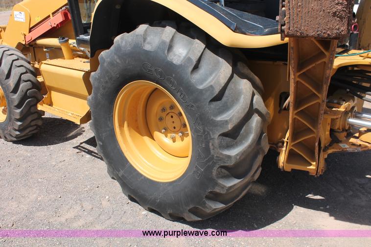 image for item H5696 2006 Caterpillar 416D backhoe