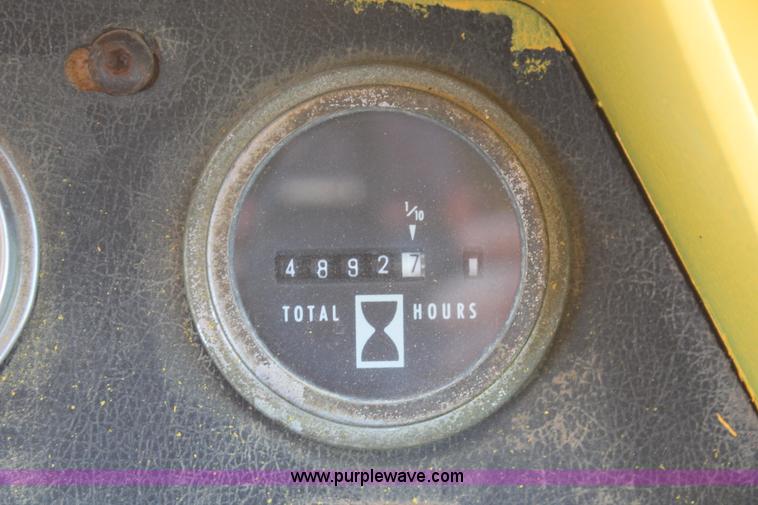 image for item H5697 1984 Fiat-Allis FR12 wheel loader