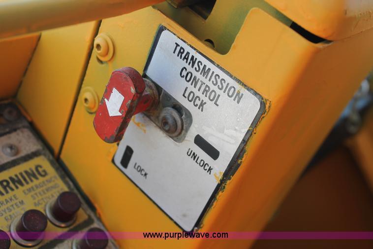 image for item H5697 1984 Fiat-Allis FR12 wheel loader