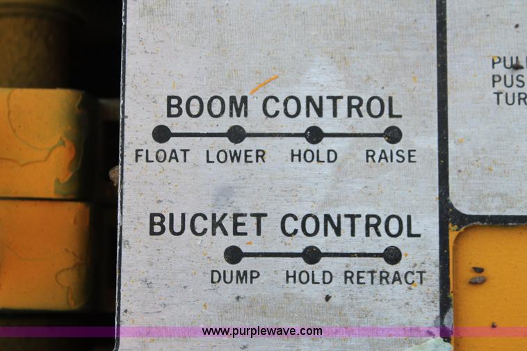 image for item H5697 1984 Fiat-Allis FR12 wheel loader