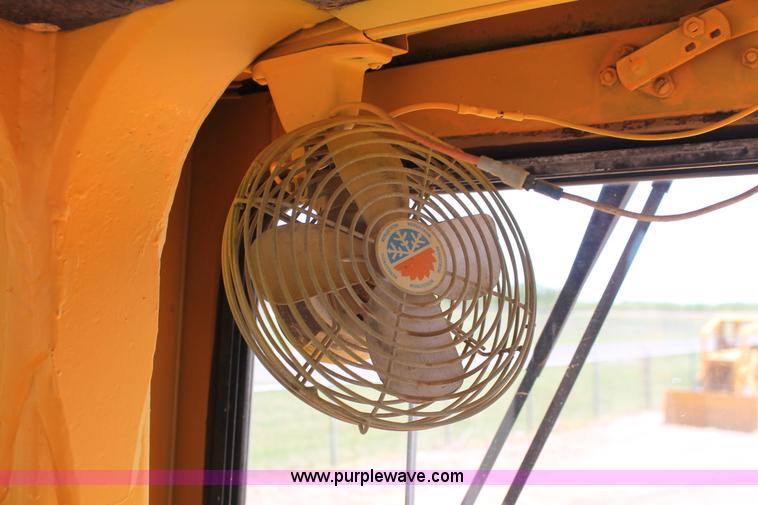 image for item H5697 1984 Fiat-Allis FR12 wheel loader