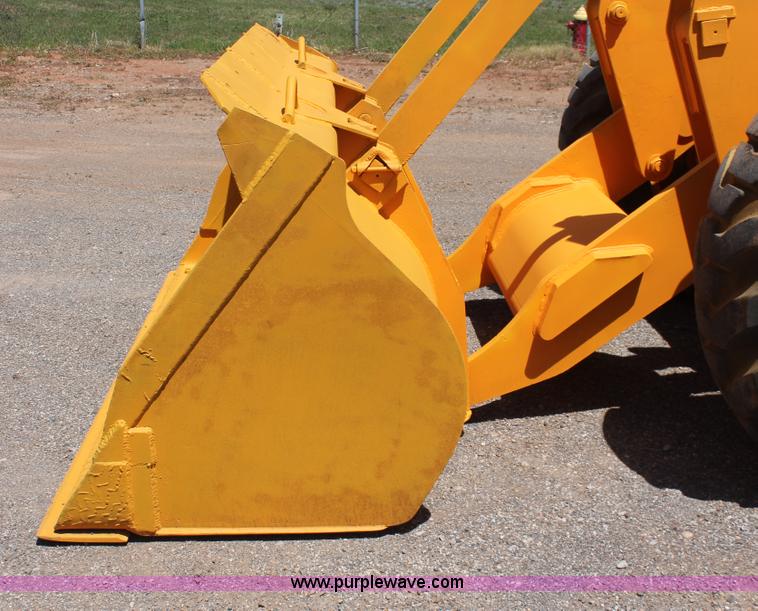 image for item H5697 1984 Fiat-Allis FR12 wheel loader