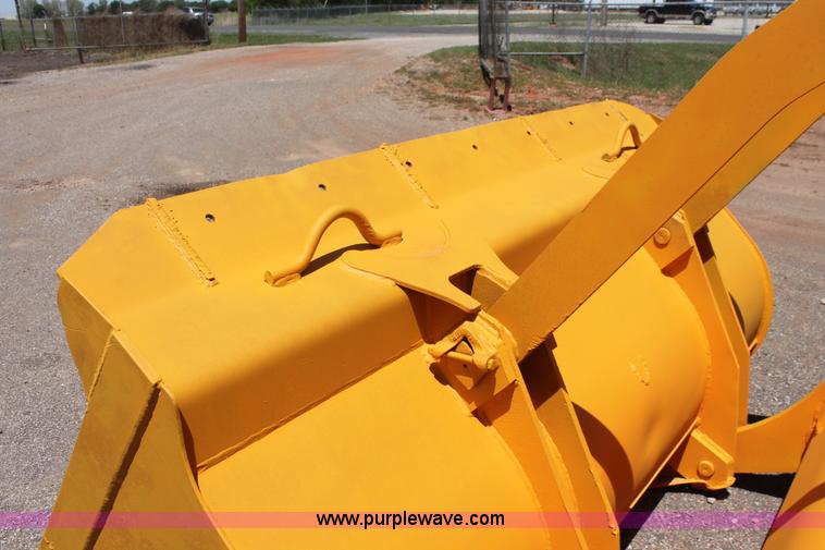 image for item H5697 1984 Fiat-Allis FR12 wheel loader