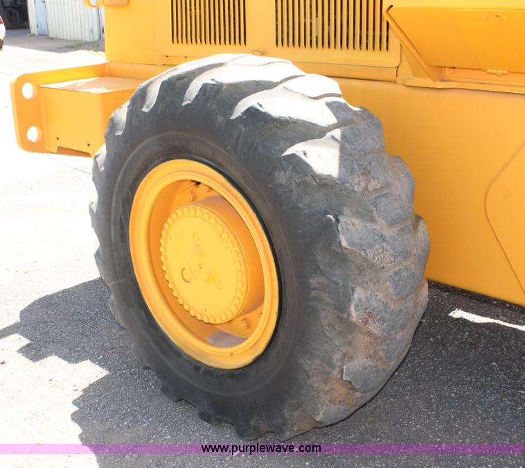 image for item H5697 1984 Fiat-Allis FR12 wheel loader
