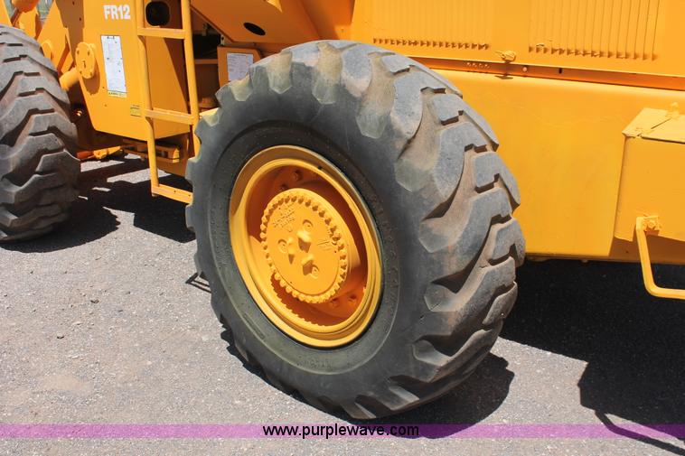 image for item H5697 1984 Fiat-Allis FR12 wheel loader