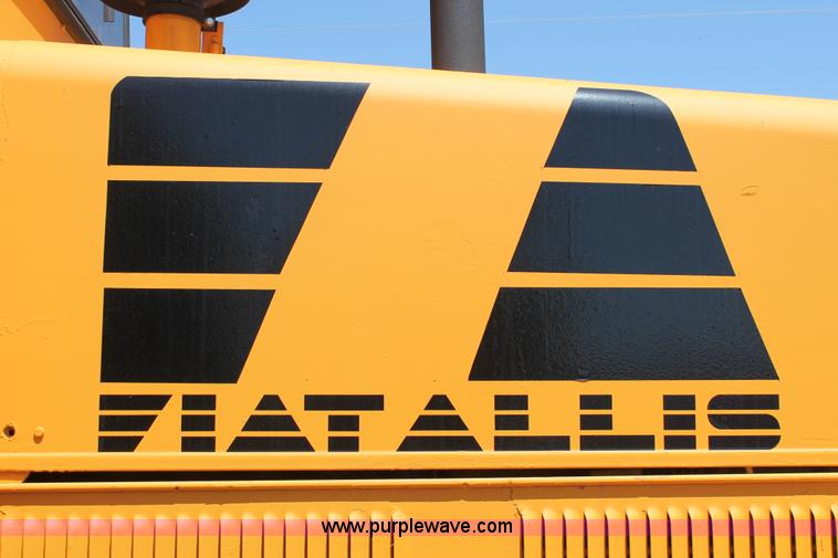 image for item H5697 1984 Fiat-Allis FR12 wheel loader