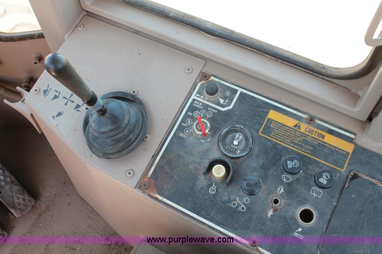 image for item H5698 1990 John Deere 544E wheel loader