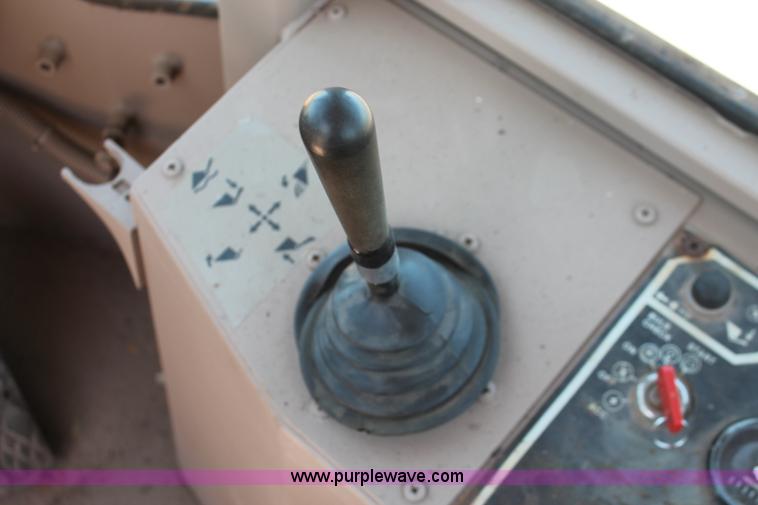 image for item H5698 1990 John Deere 544E wheel loader