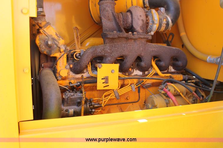 image for item H5698 1990 John Deere 544E wheel loader