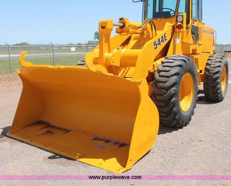 image for item H5698 1990 John Deere 544E wheel loader