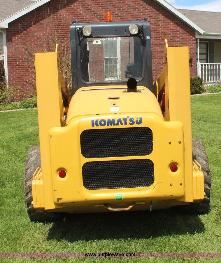 image for item H6117 2006 Komatsu SK1020-5N skid steer