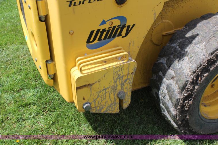 image for item H6117 2006 Komatsu SK1020-5N skid steer