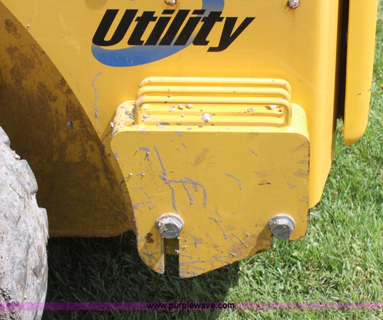 image for item H6117 2006 Komatsu SK1020-5N skid steer