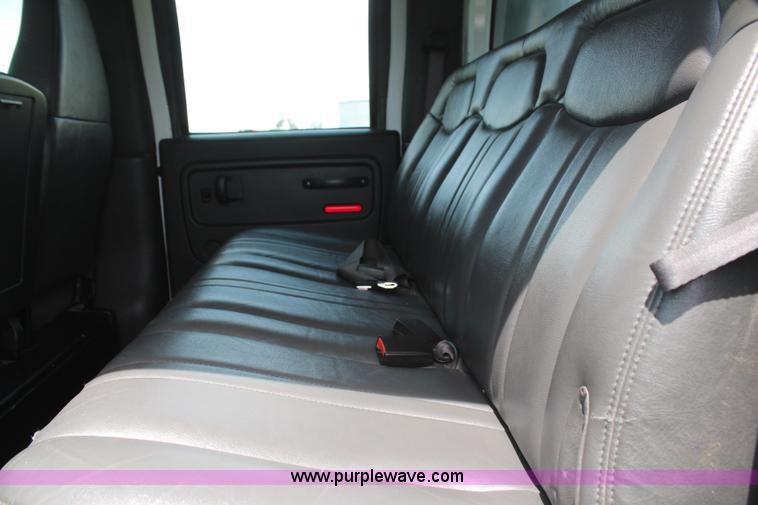 image for item H6122 2003 Chevrolet C4500 Crew Cab dump truck