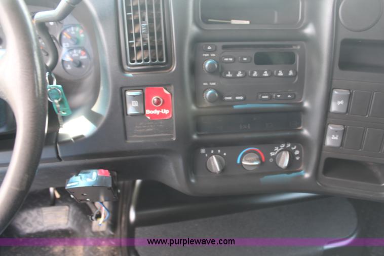 image for item H6122 2003 Chevrolet C4500 Crew Cab dump truck