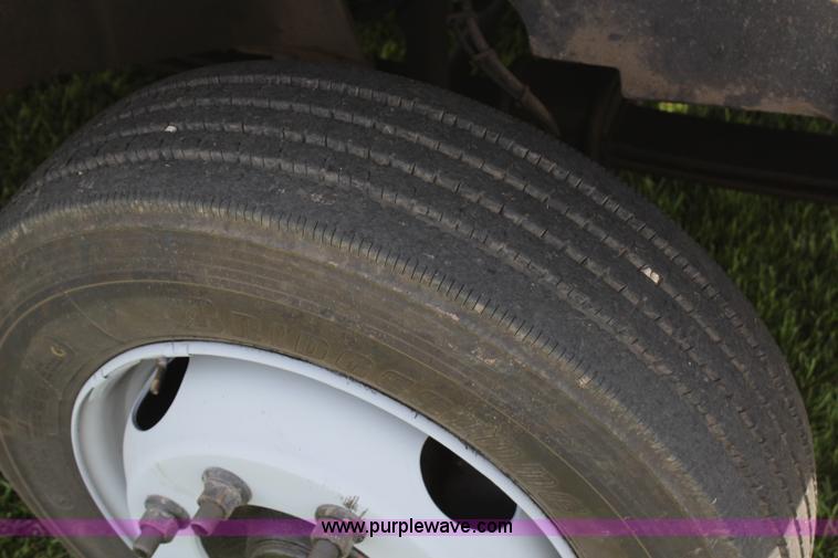 image for item H6122 2003 Chevrolet C4500 Crew Cab dump truck