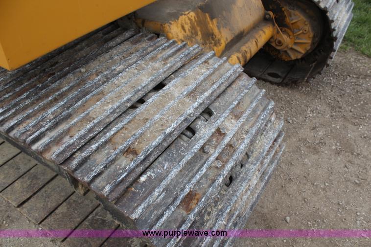 image for item H6136 John Deere 690B excavator