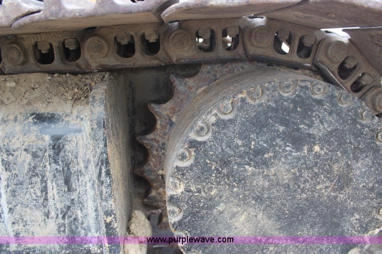 image for item H6136 John Deere 690B excavator