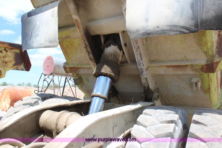 image for item H6142 Euclid R20 haul truck