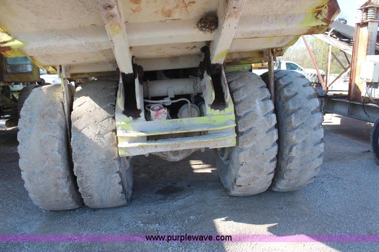 image for item H6143 Euclid R20 haul truck