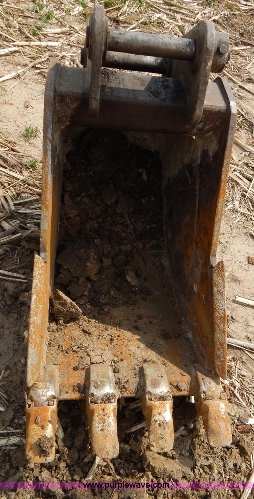 image for item I1006 Eaco 24"W excavator bucket